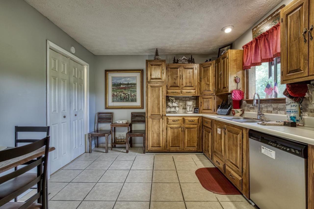 Apple Valley Hideaway, 1089 Of Free Attraction Tickets For Each Paid Day, Dollywood And More! Pigeon Forge Dış mekan fotoğraf
